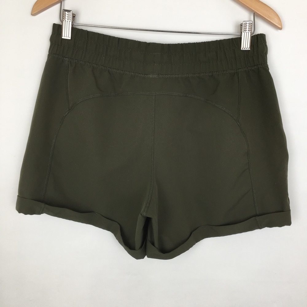 Tangerine Army Green Shorts Women’s Size Medium Pull On Elastic Waist Pockets - Picture 6 of 8